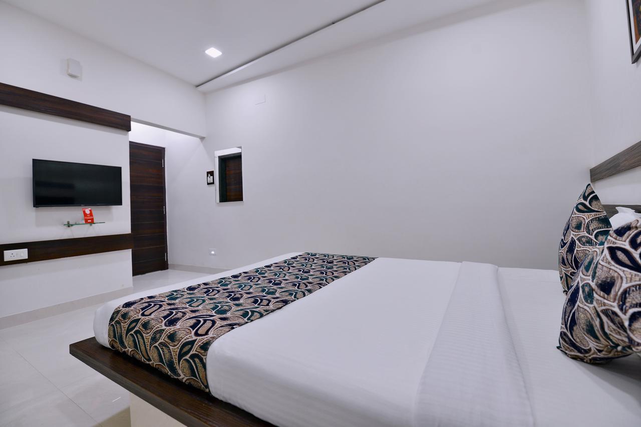 Oyo 8022 Hotel Sunil Inn Raipur  Exterior photo
